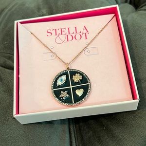 Stella and Dot Modern Boho Medallion Necklace